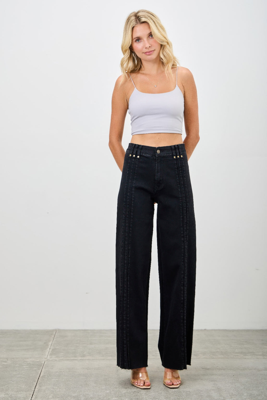 High-rise straight jeans in dark black denim with front contrast seam detailing