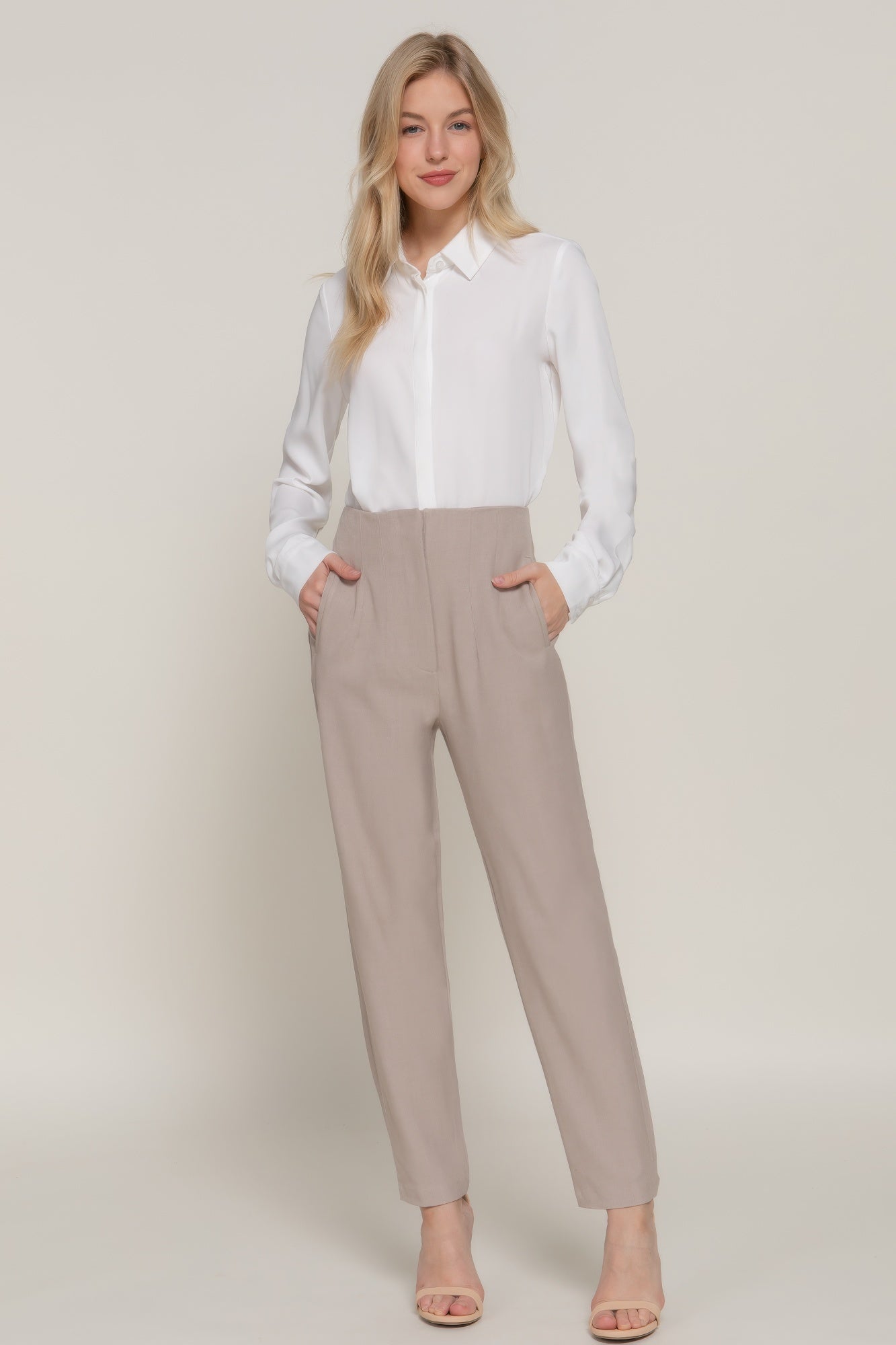 High-waist long pants in heather taupe with front pintucks and side pockets