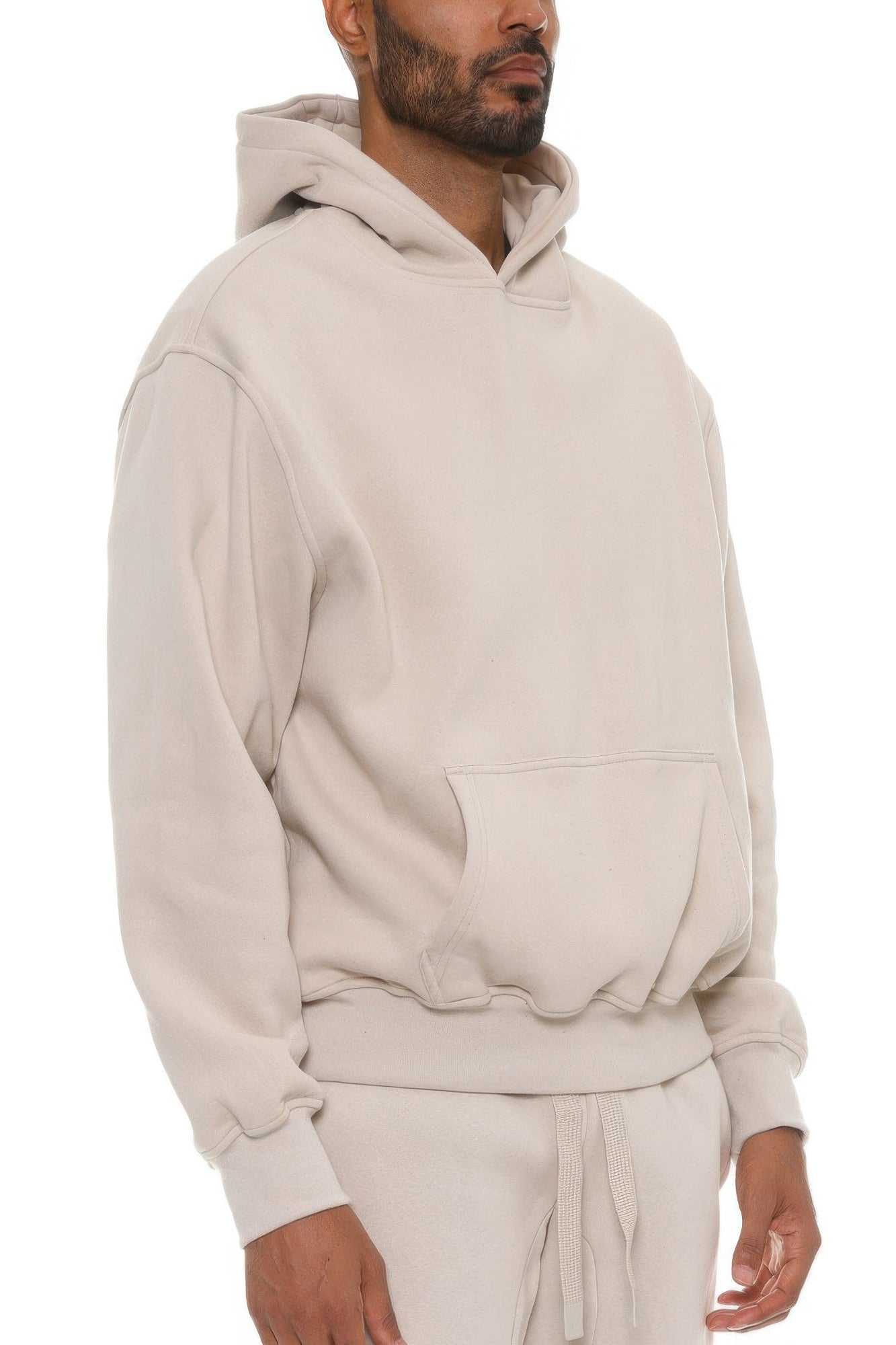 Herren Hoodie aus Baumwollmischung, hellbeige, seitliche Kängurutasche und Kapuze