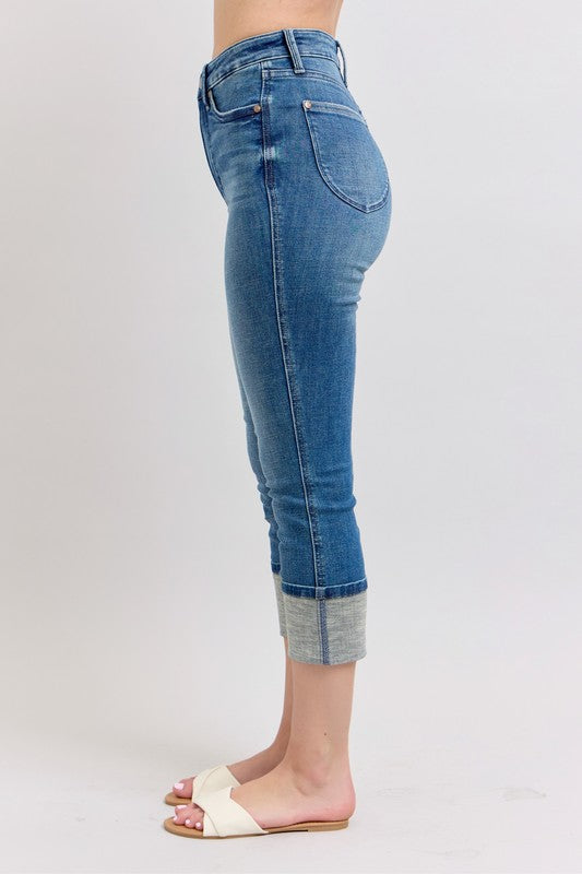 Judy Blue Full Size Skinny Cuff Capris Jeans with Pockets Plus Size - Tigbul's Variety Fashion Shop