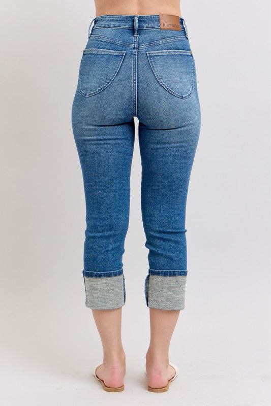Judy Blue Full Size Skinny Cuff Capris Jeans with Pockets Plus Size - Tigbul's Variety Fashion Shop