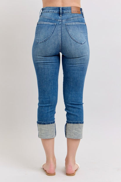 Judy Blue Full Size Skinny Cuff Capris Jeans with Pockets Plus Size - Tigbul's Variety Fashion Shop
