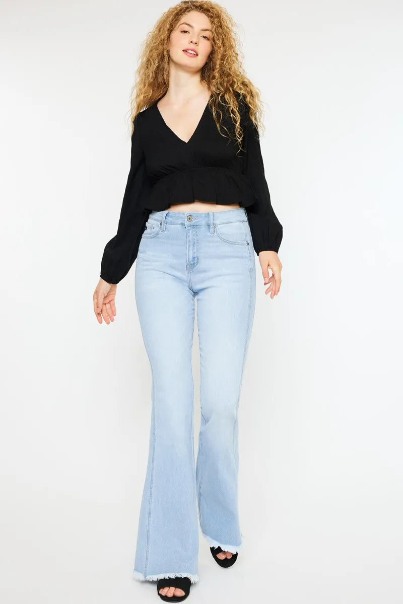 Light wash straight-to-flare curvy jeans with high-rise fit and front pockets