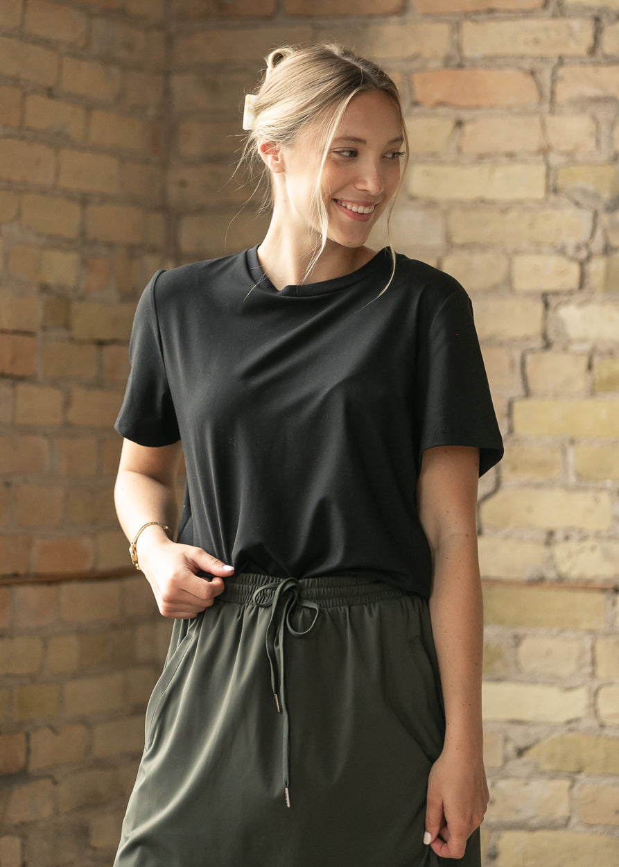 Kia Black Athletic Short Sleeve T-shirt - Tigbul's Variety Fashion Shop