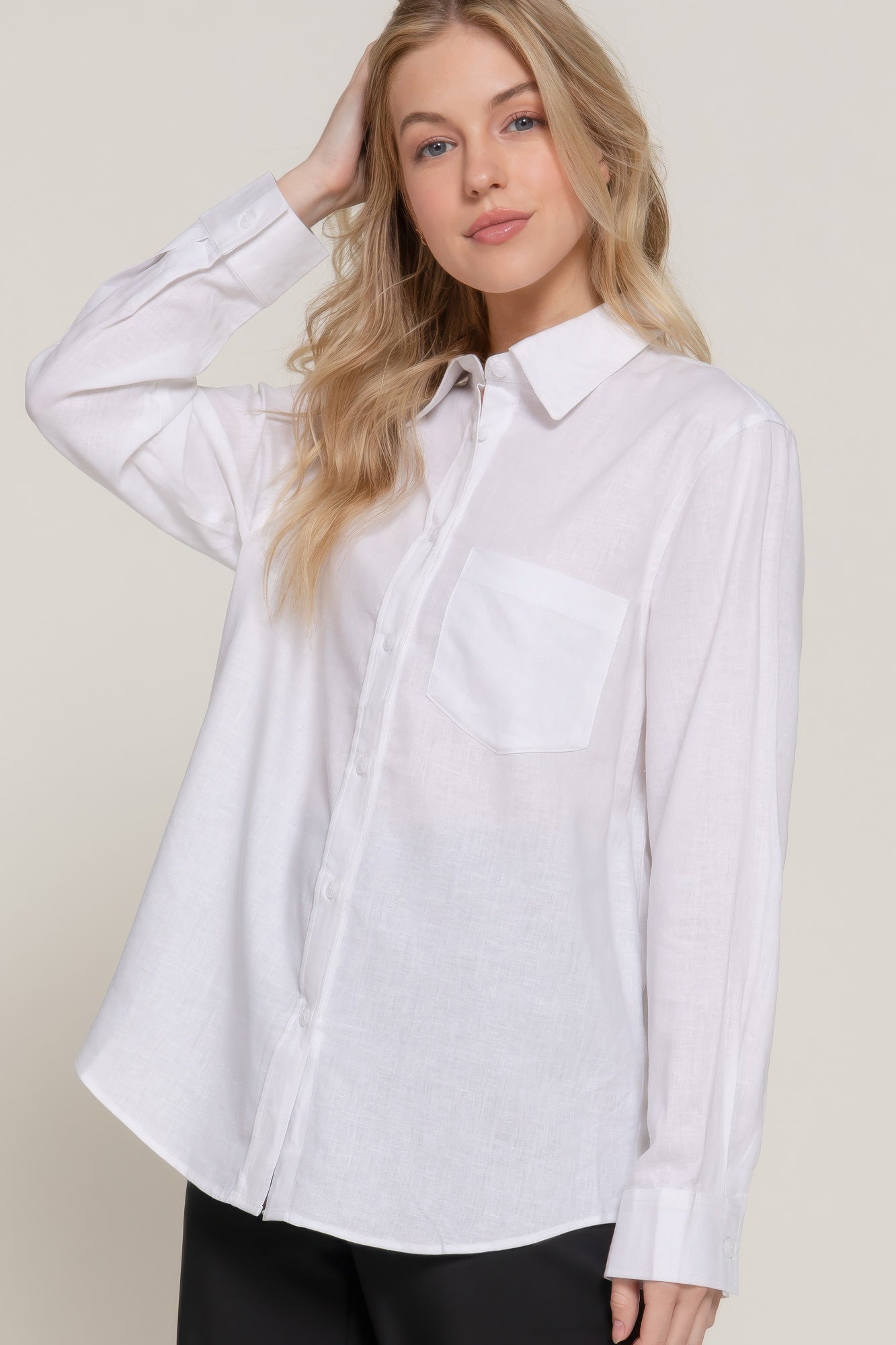 White long-sleeve linen-blend shirt with patch pocket and buttoned cuff