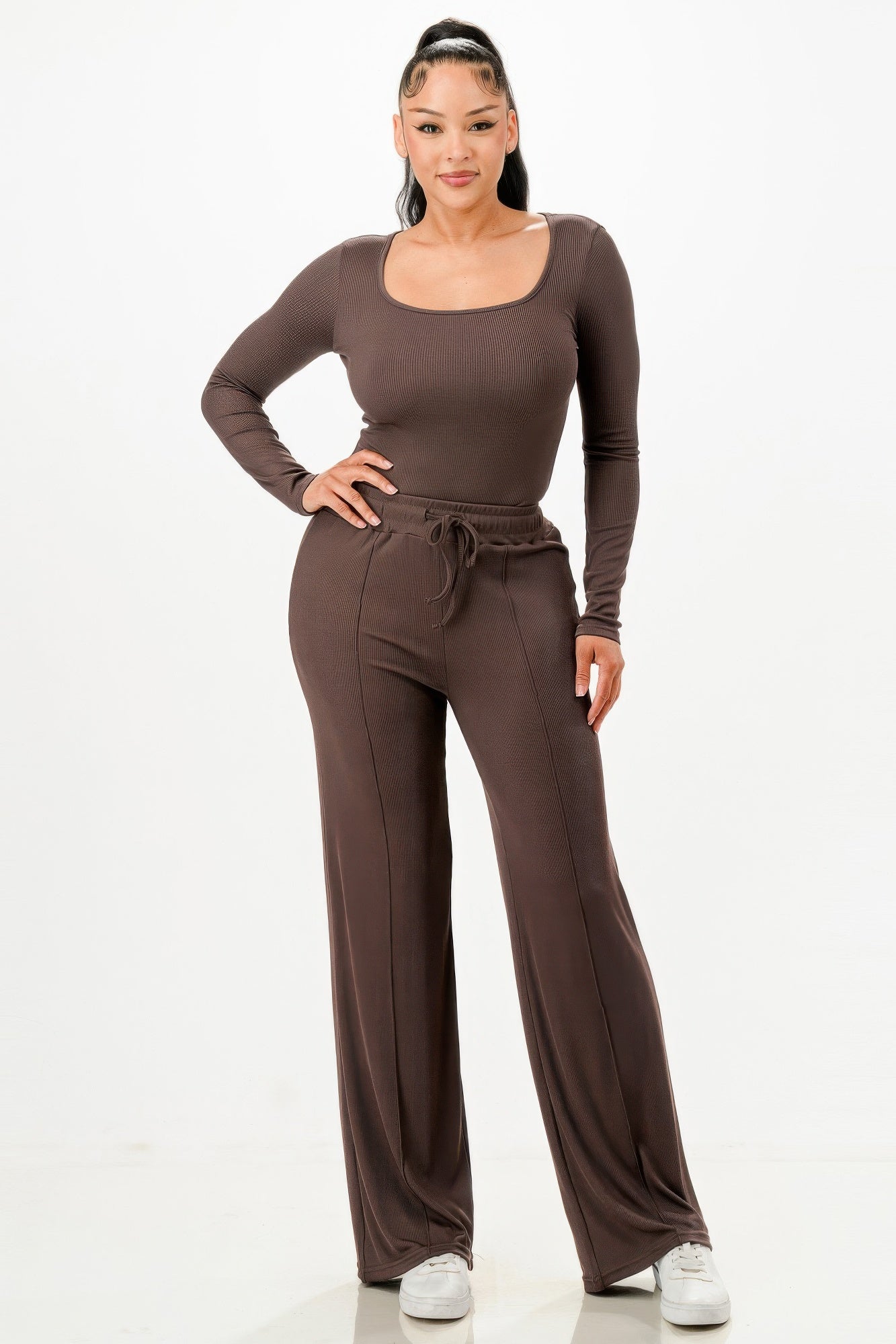 Ribbed long-sleeve bodysuit with scoop neckline and matching wide-leg pants, dark brown