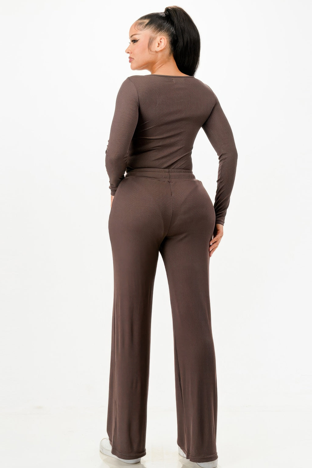 Long-sleeve ribbed bodysuit and pants set, dark brown, back view