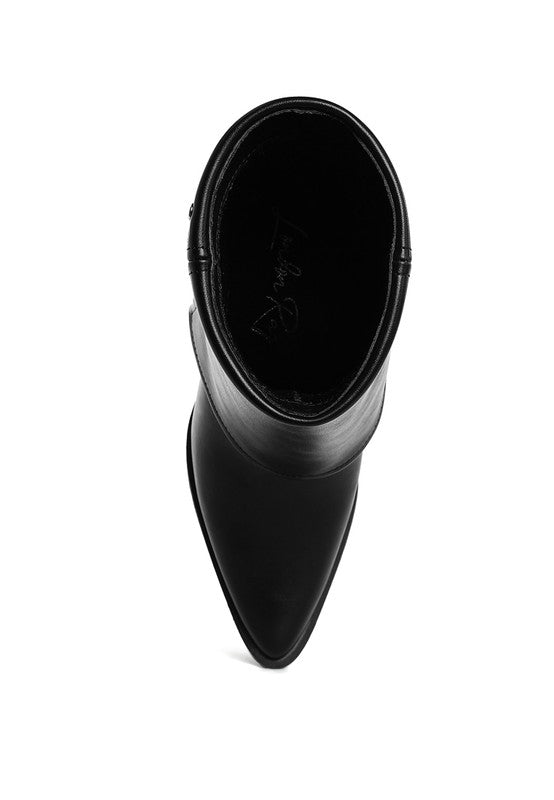 Black boot inside opening view with smooth upper and stitched topline