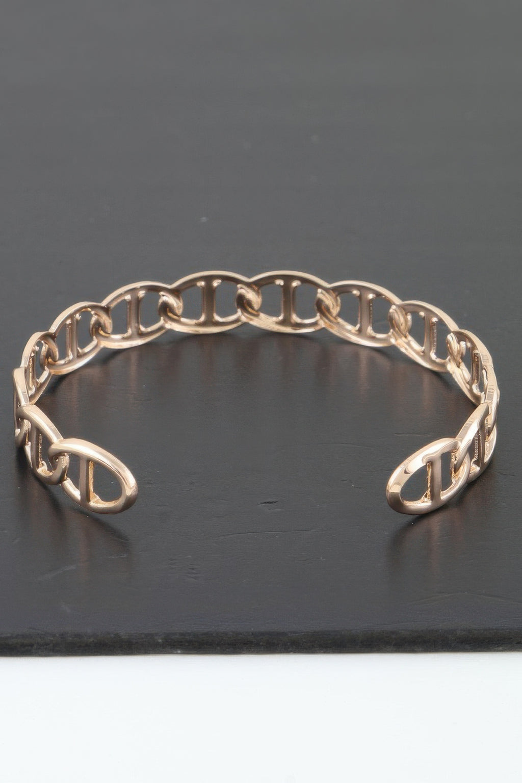 Mariner Chain Cuff Bracelet, silberner Kettenarmreif mit glatten Oval- und Riegelgliedern
