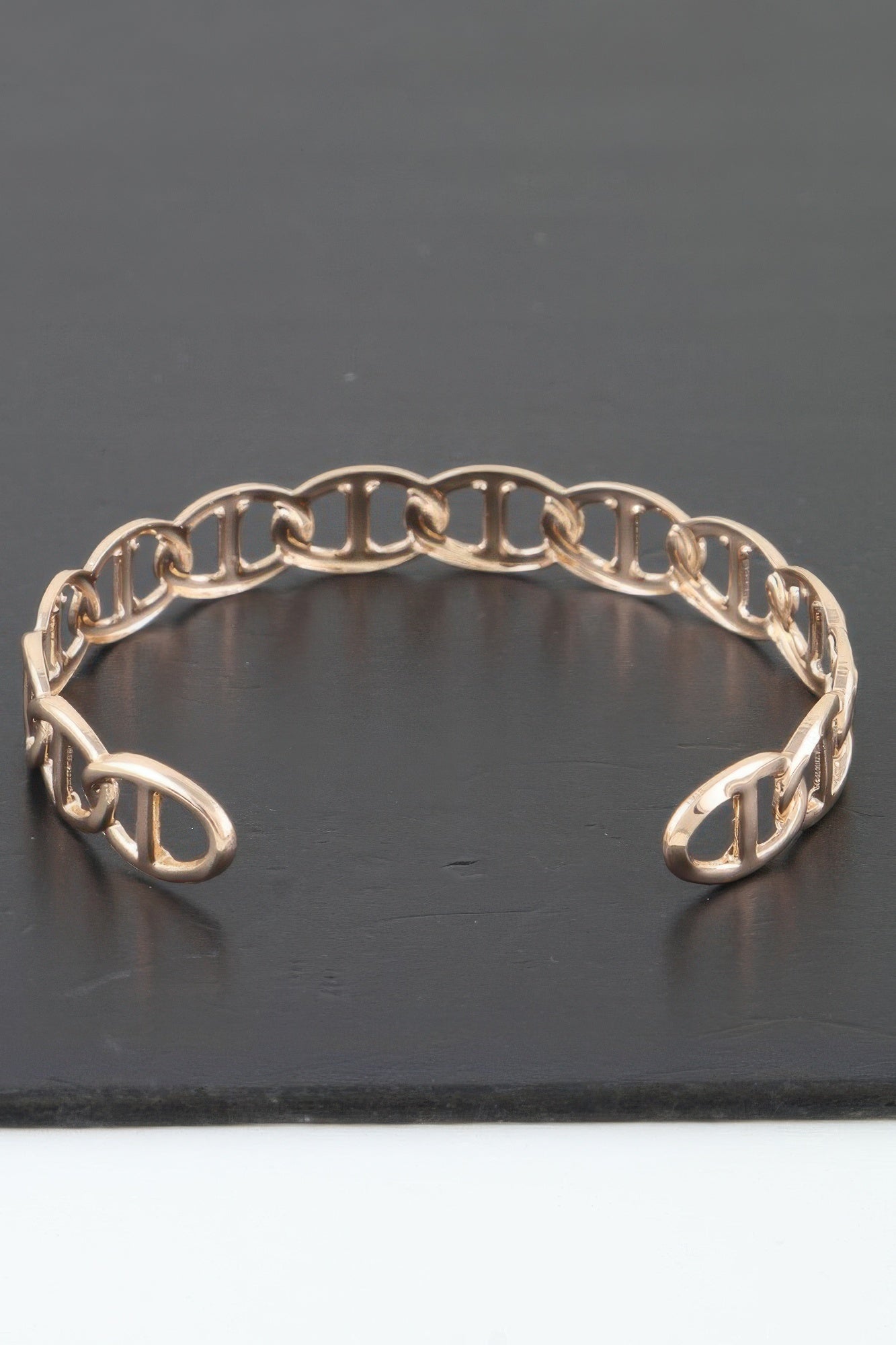 Mariner Chain Cuff Bracelet, silberner Kettenarmreif mit glatten Oval- und Riegelgliedern