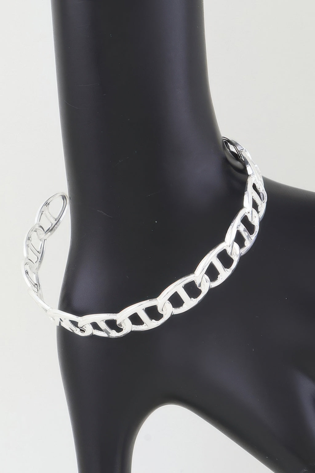 Mariner Chain Cuff Bracelet, silberne Link-Kette mit ovalen Gliedern und runder Schlussöse
