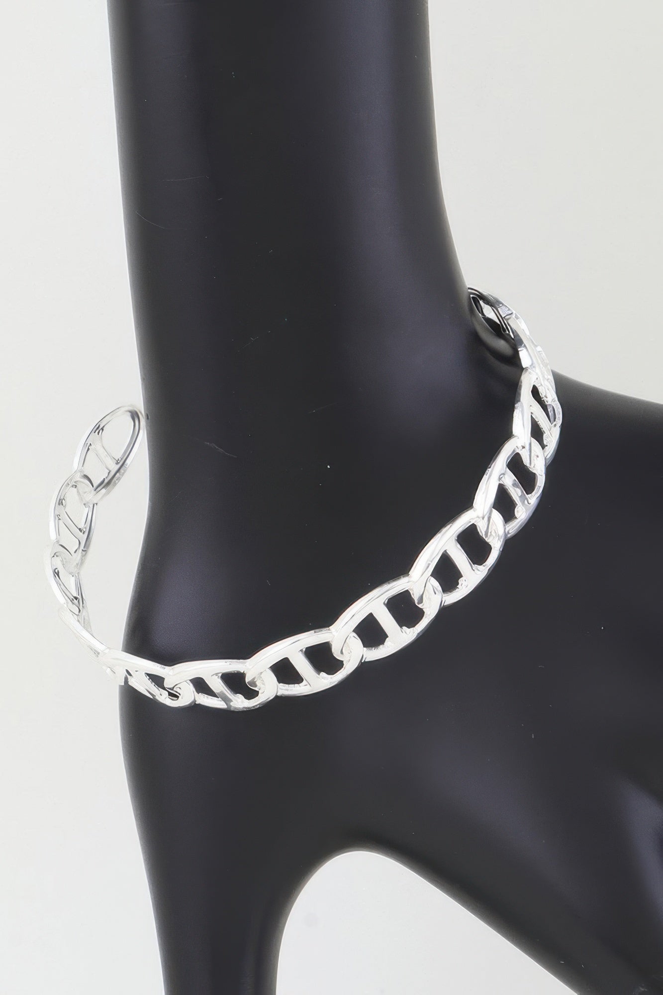 Mariner Chain Cuff Bracelet, silberne Link-Kette mit ovalen Gliedern und runder Schlussöse