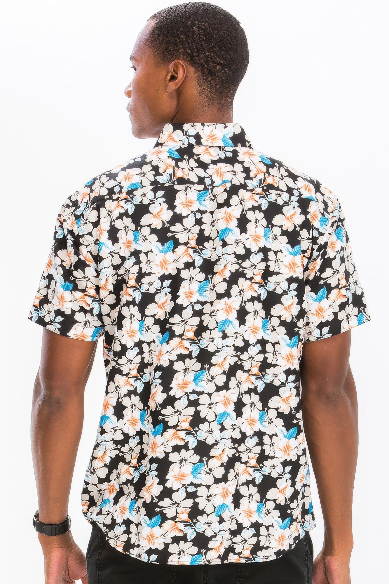 Black men's Hawaiian shirt, back view with allover floral print and short sleeves