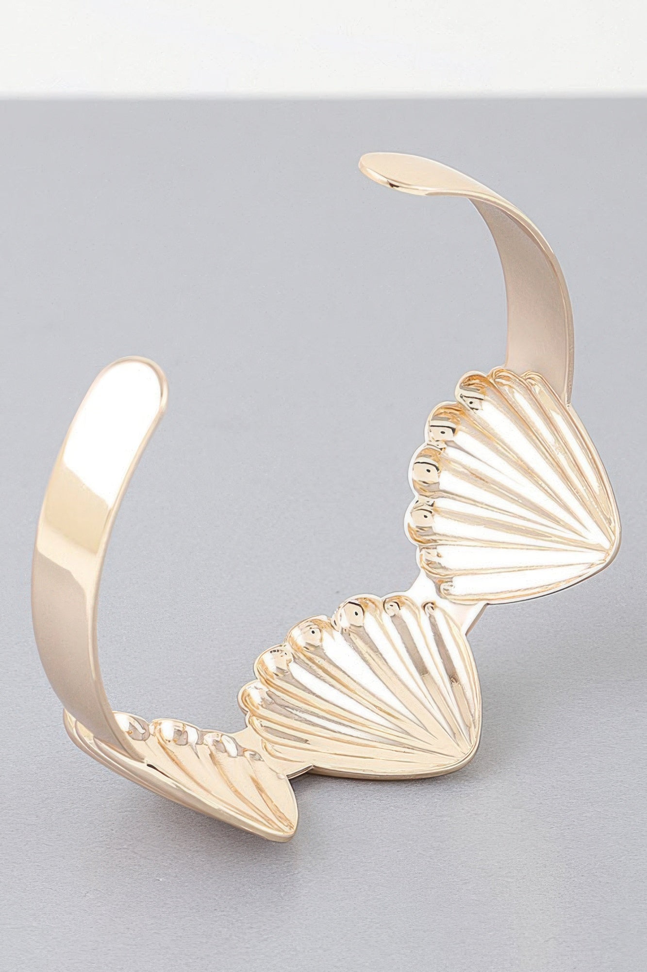 Mermaid Shell Cuff Bracelet - Tigbul's Variety Fashion Shop