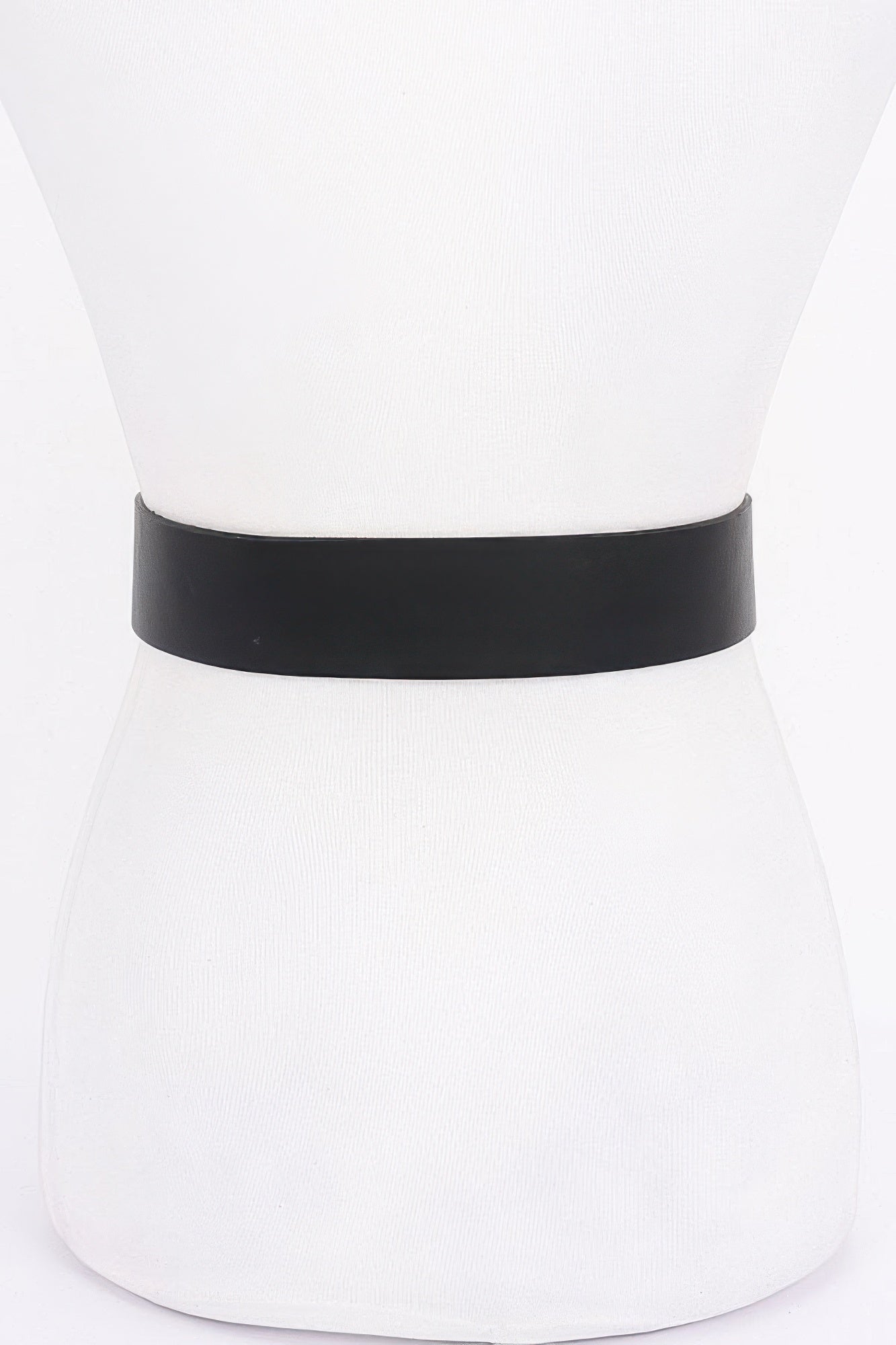 Black PU belt on mannequin, minimal buckle view