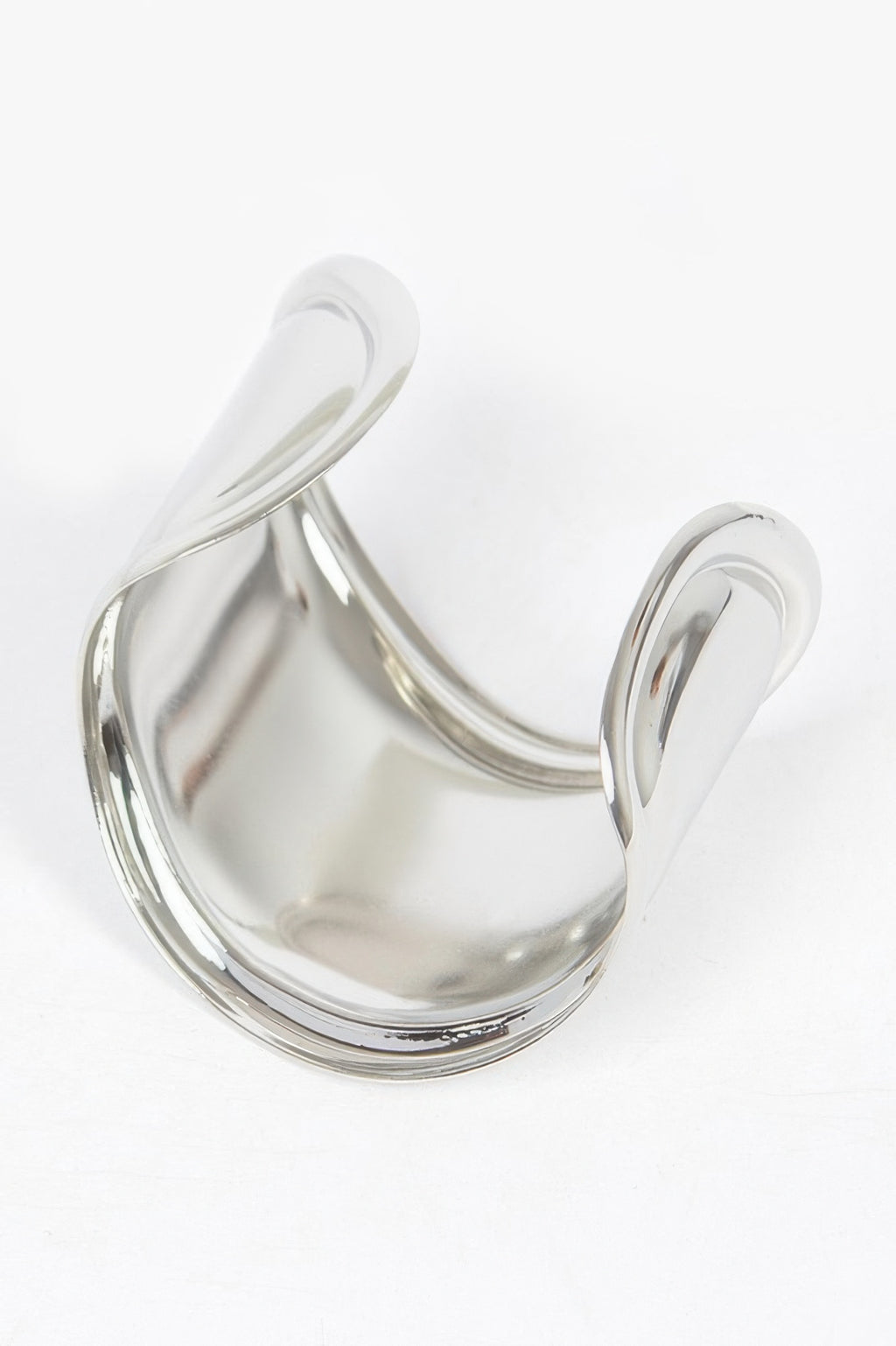 Metal Cuff argent, manchette ovale ouverte avec jonction courbée