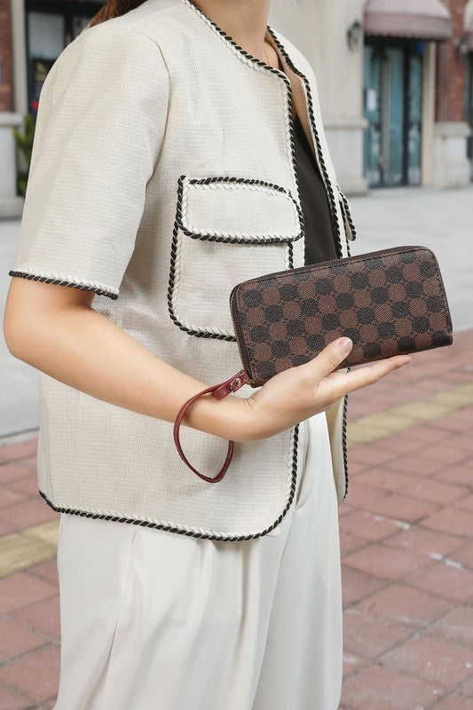 Fabiola tote bag and small wristlet pouch, cream outer with contrast trim and handles