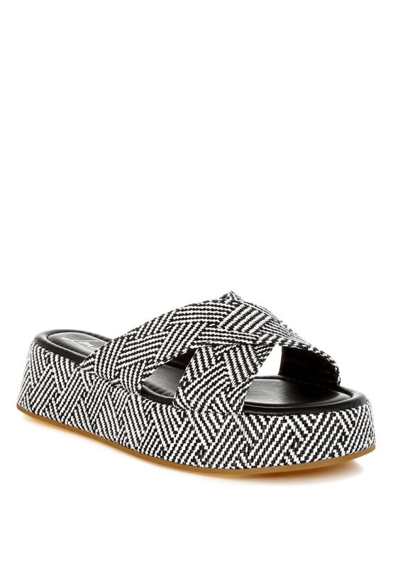 Raffia Flatform Slip Ons, schwarz-weißes Hahnentrittmuster, offener Zeh