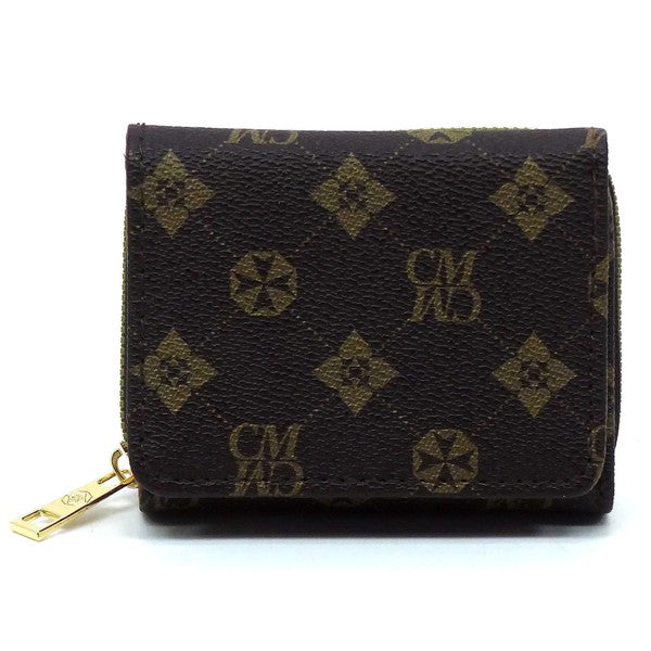 Monogram Tri-fold Wallet braun mit Strukturleder-Optik, goldener Reißverschluss, Muster überall