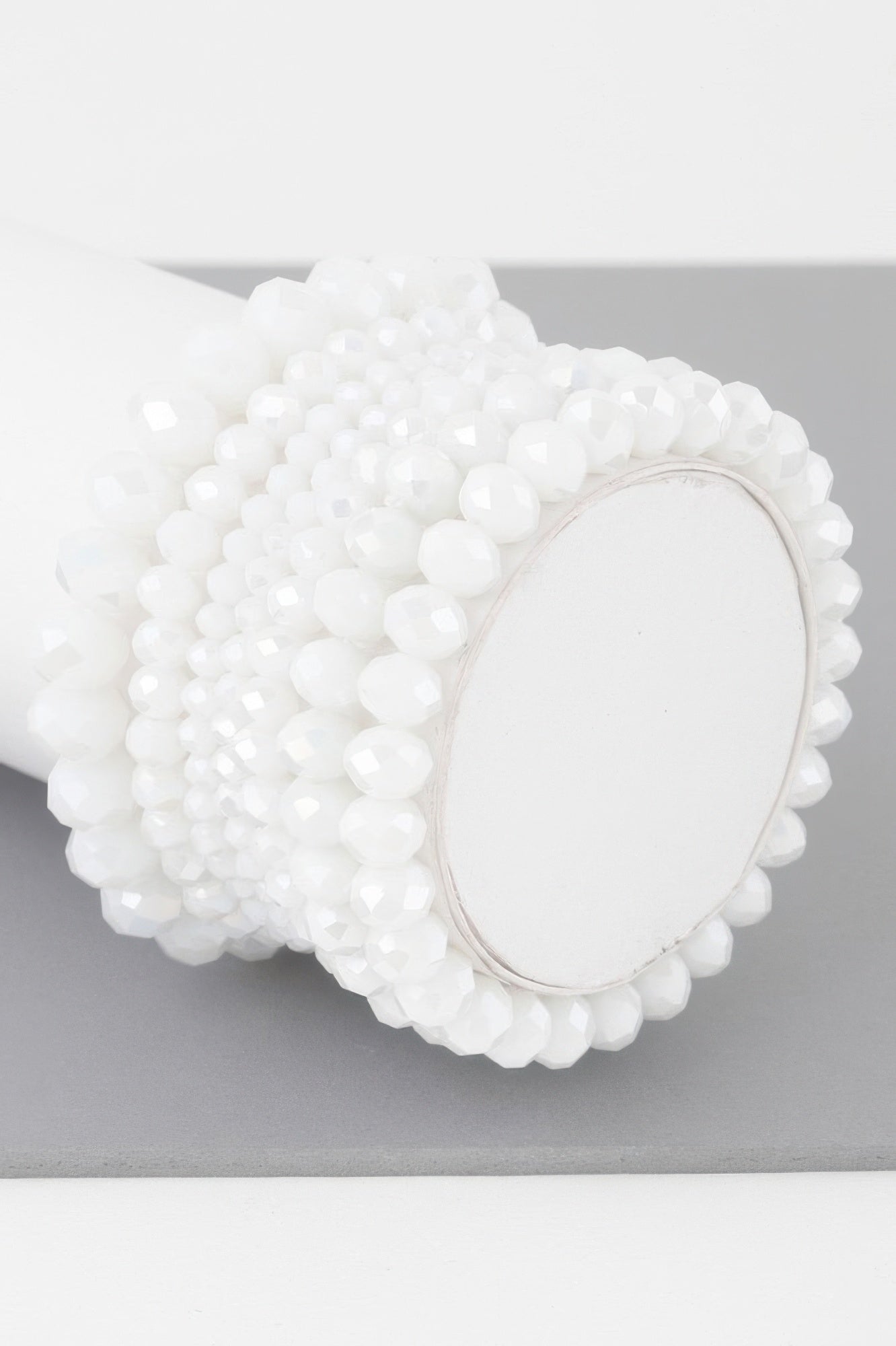 Multi Crystal Beaded Bracelet mit weißen Kristallperlen, elastisch