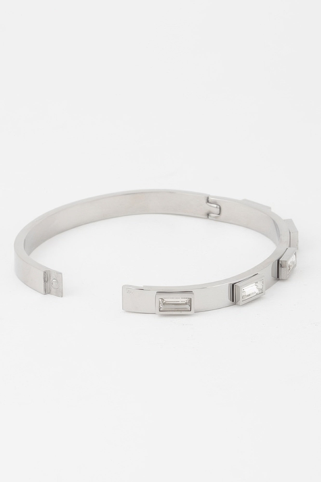 Silver multi-crystal clasp bracelet with clear rectangular stones
