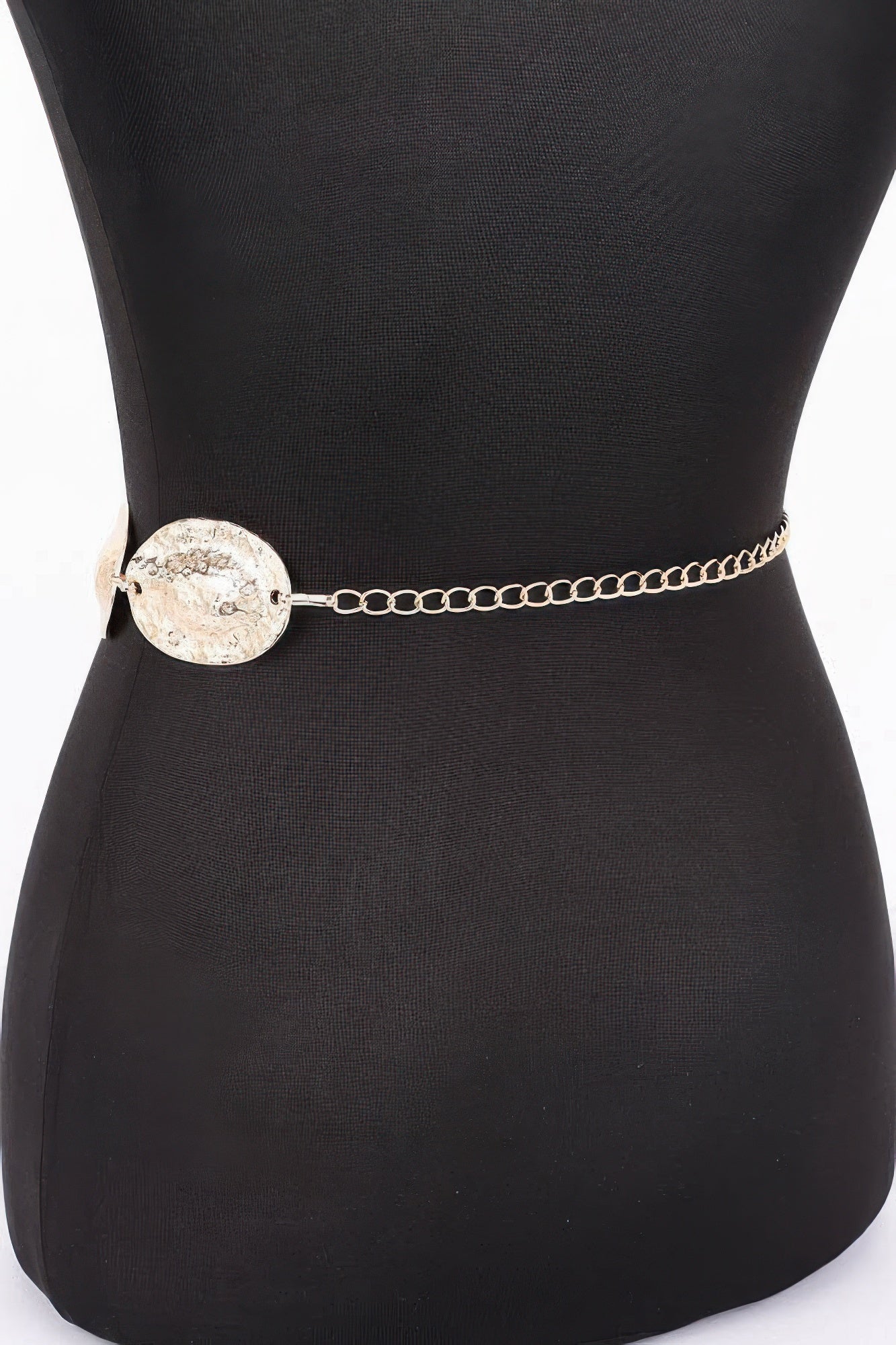 Silberner Multi Metal Chain Belt mit Kettenrand und ovaler Plakette vorn