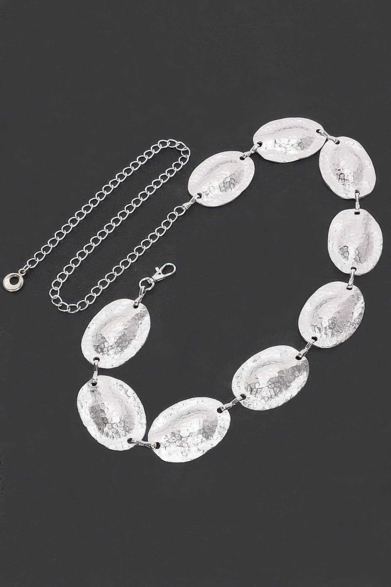 Silberner Multi Metal Chain Belt mit ovalen Plaketten und Gliederkette