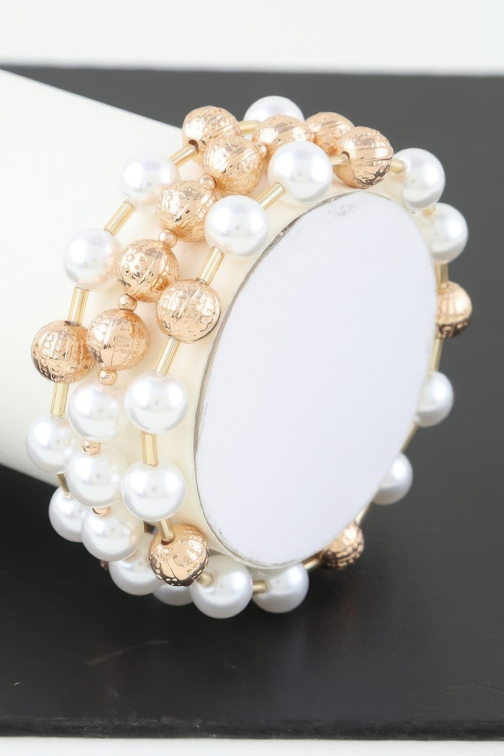 Multi Pearl Beaded Bracelet with white pearls and gold cream bead links