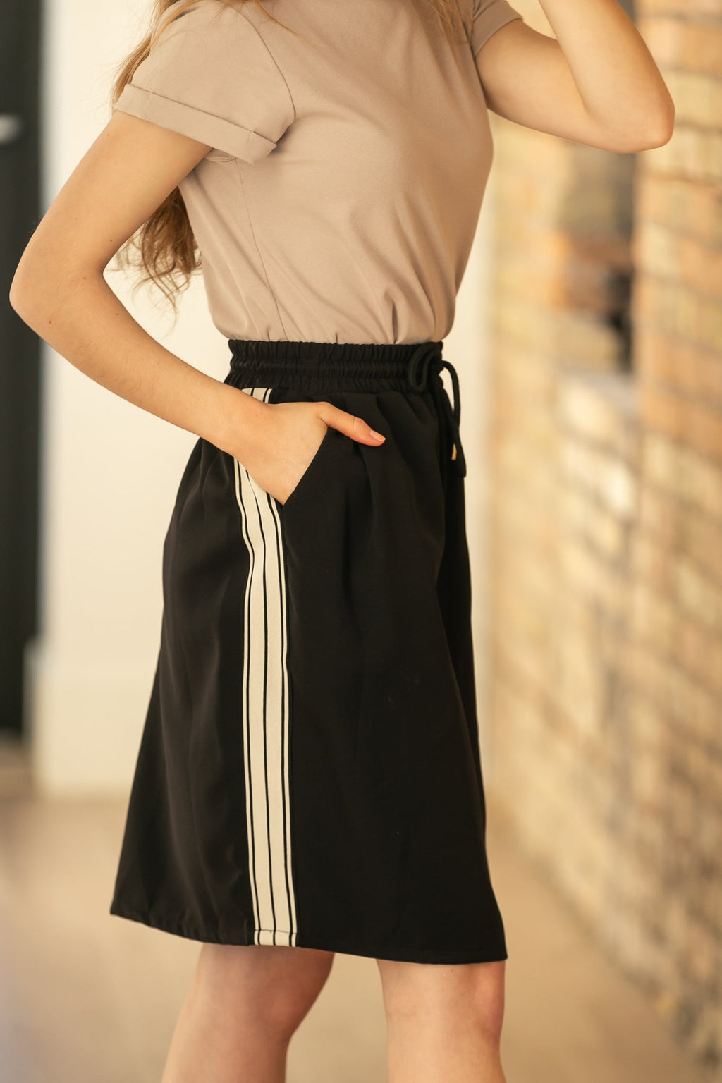 Nina Mid-Rise Track Skirt