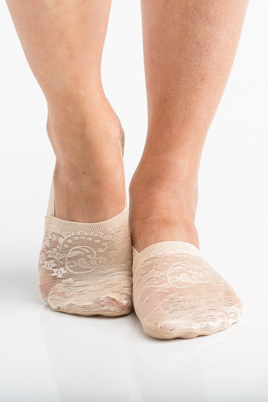 Beige floral lace no-slip sneaker socks on feet, low-cut no-show