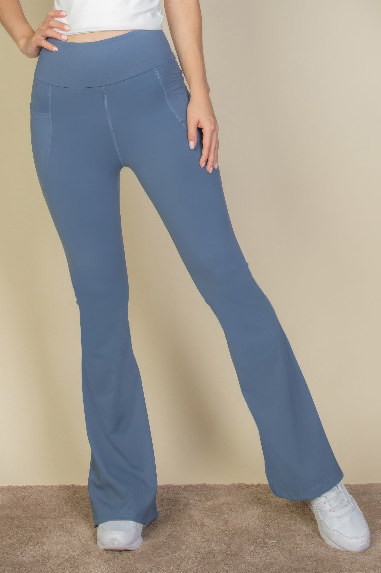High-waist flare leggings in slate blue with side pocket panels