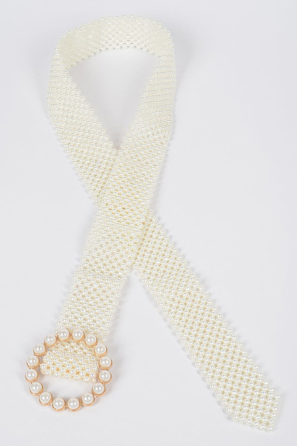 Pearl beaded belt with V-shape drape and circular pearl buckle