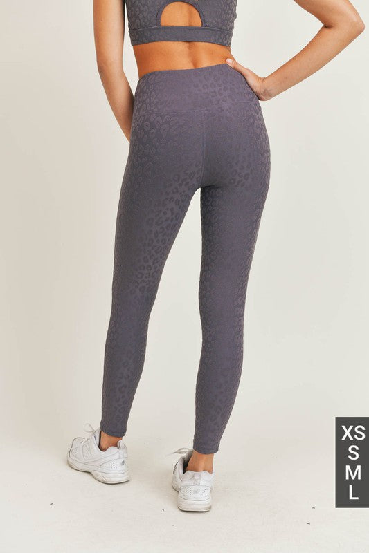 Petit Leopard Jacquard Leggings, dunkelviolett, frontale Ansicht mit Allover-Leopardenmuster