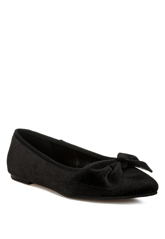 Black velvet ballerina flats with bow at toe