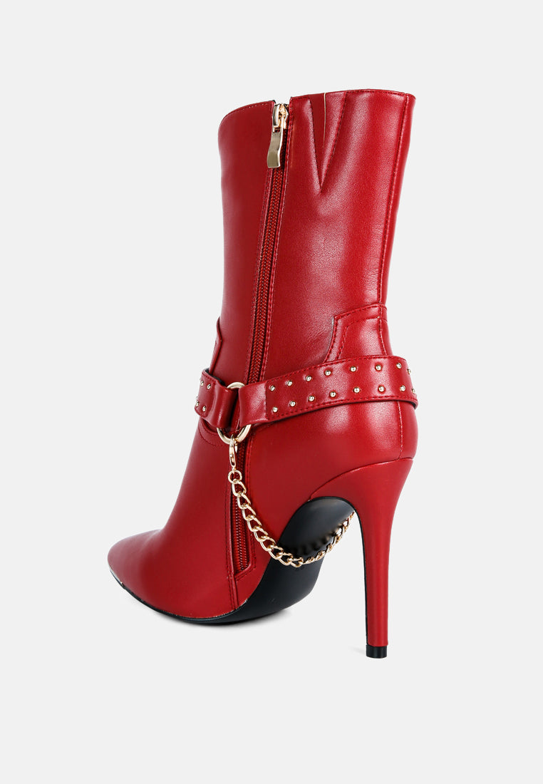 Pro Tip Bootie rot: schlanker Absatz mit Reißverschluss und breitem Nietenriemen