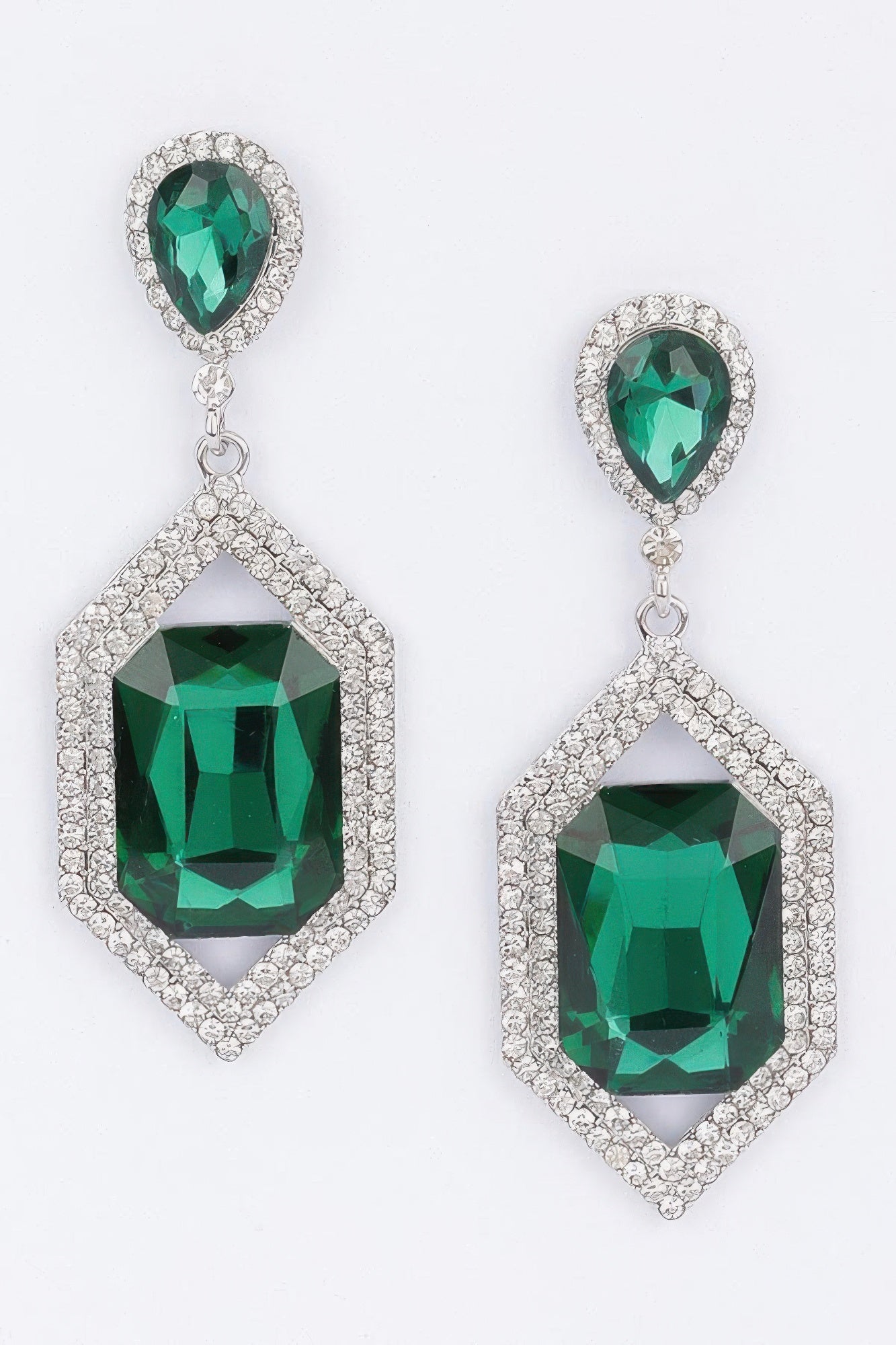 Rhinestone earrings: groene ovale steen met groene ruitvormige hanger en strassrand