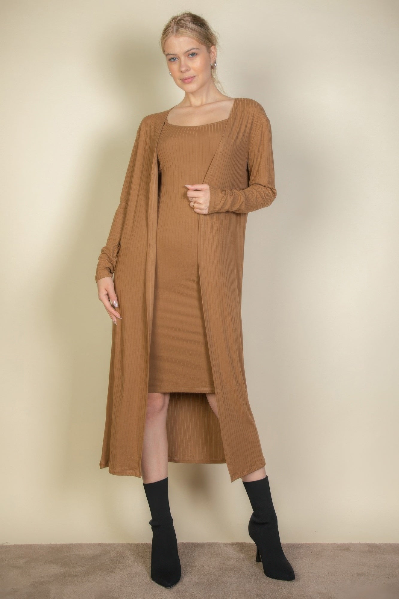Ribbed midi bodycon dress set with long cardigan, brown
