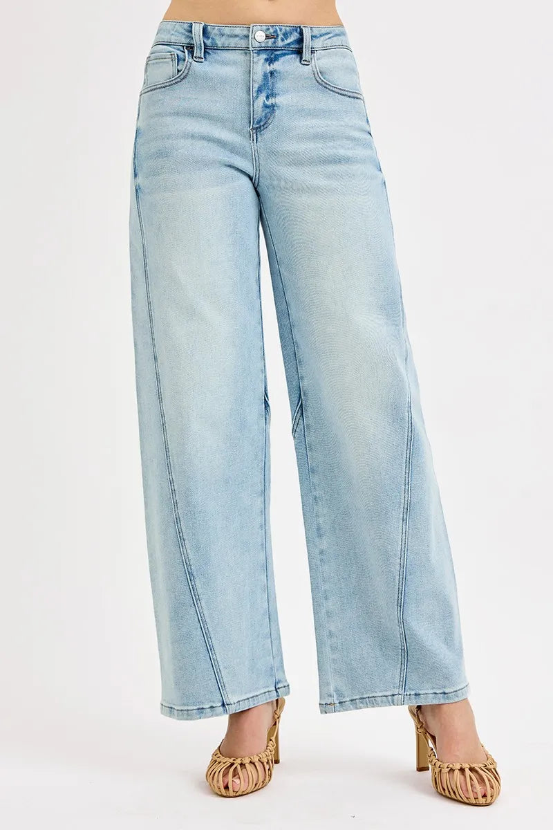 Light-wash barrel jeans, relaxed straight leg, mid-rise waist (plus size)