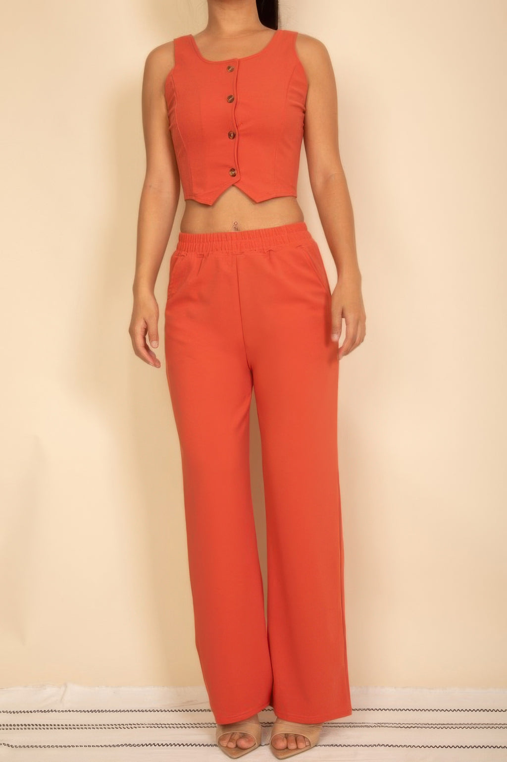 Scoop neck button vest & wide-leg pants set, rust red color, front view