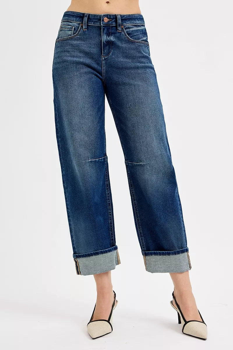 Dark blue barrel jeans, cropped length with cuffed hem and relaxed straight legs