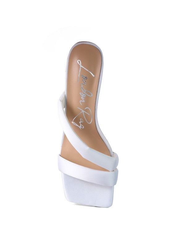 SPICE UP cross-strap heels, off-white platform, chunky sole