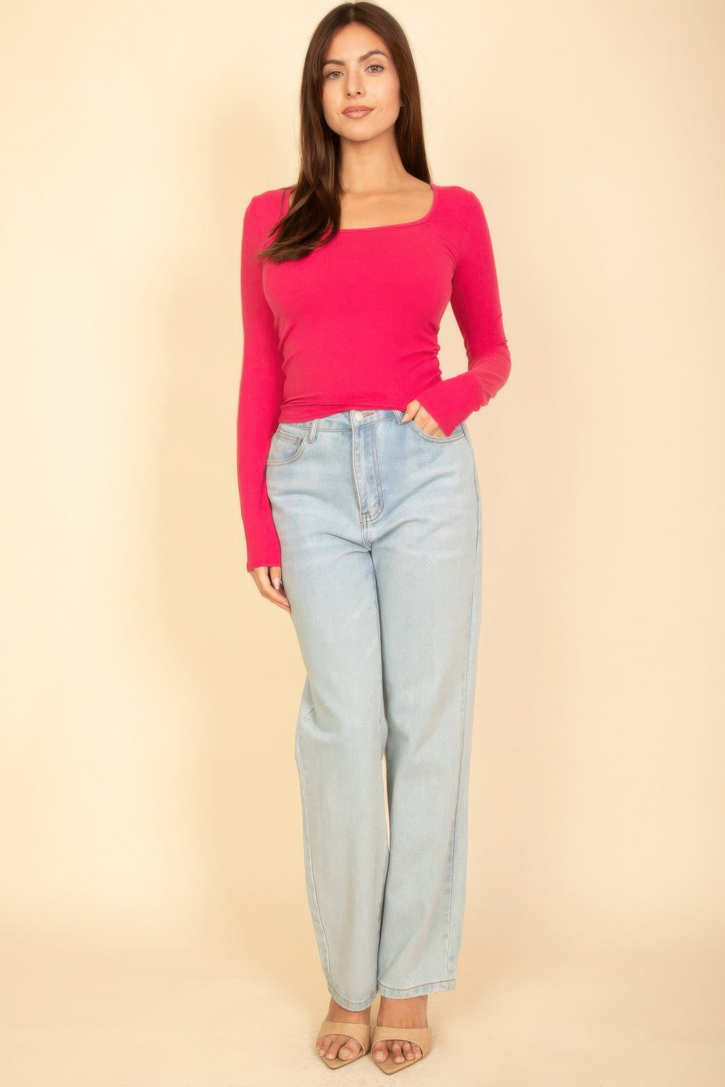 Square Neck Langarmshirt, Fuchsia/Rot, eng anliegend mit Rundhalsausschnitt vorne