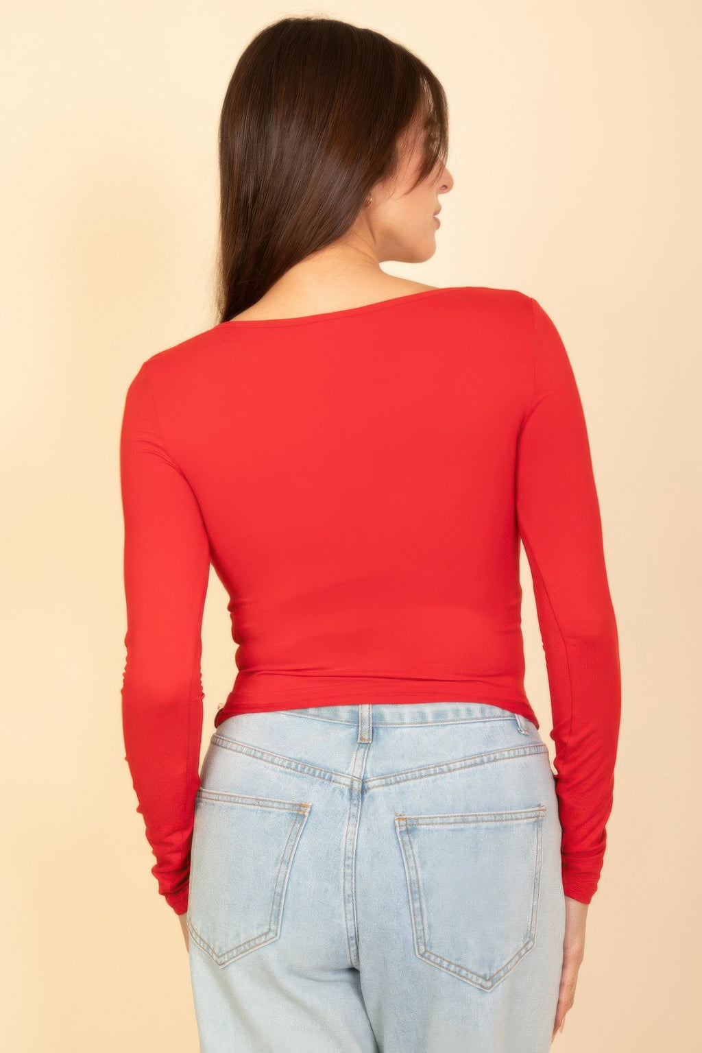 Square Neck Langarmshirt, Rot, Rückansicht mit langen Ärmeln und glattem Rücken