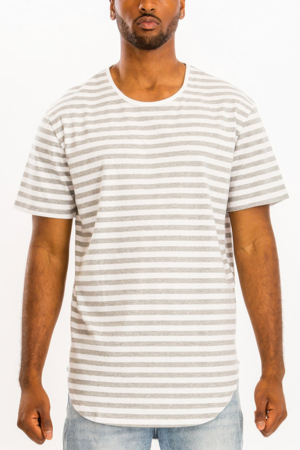 Striped elongated T-shirt, hellgrau-weiße Streifen, Rundhalsausschnitt