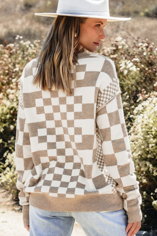 Khaki checkered pullover sweater with drop shoulders, ribbed hem and cuffs
