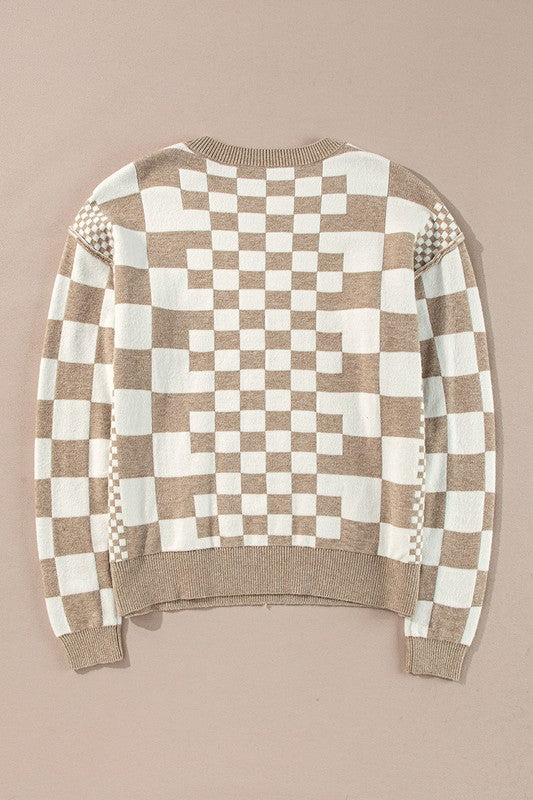 Khaki checkered pullover sweater, crew neck, ribbed cuffs and hem, back view