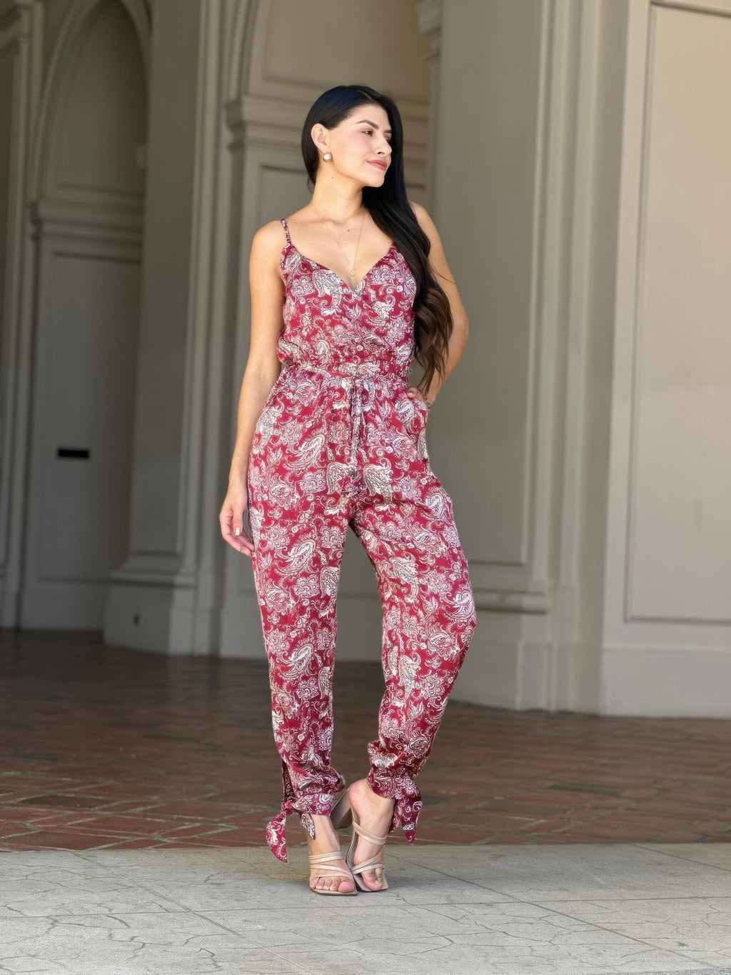 V-neck sleeveless paisley jumpsuit, ruched tie-waist front