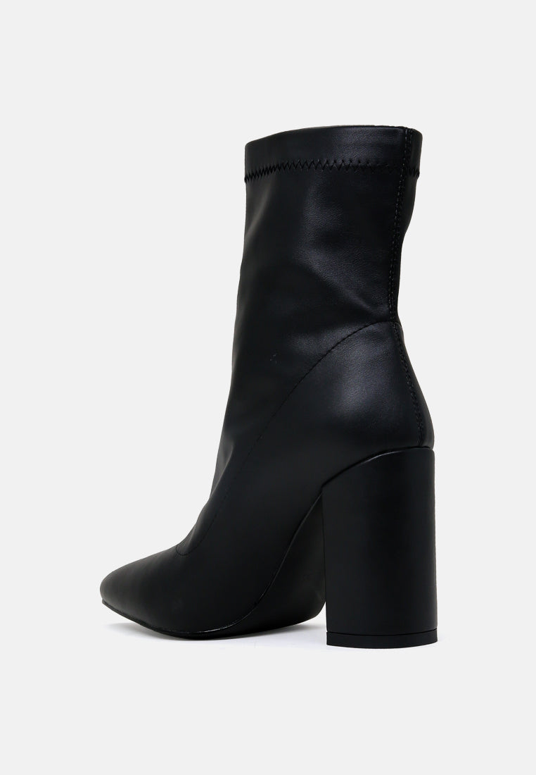 Valeria High-Ankle Boots, schwarz, Rückansicht mit Blockabsatz