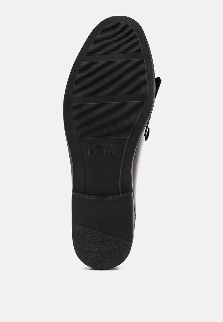 Schwarze Loafer-Laufsohle mit gestuftem Profil und Fersenabsatz