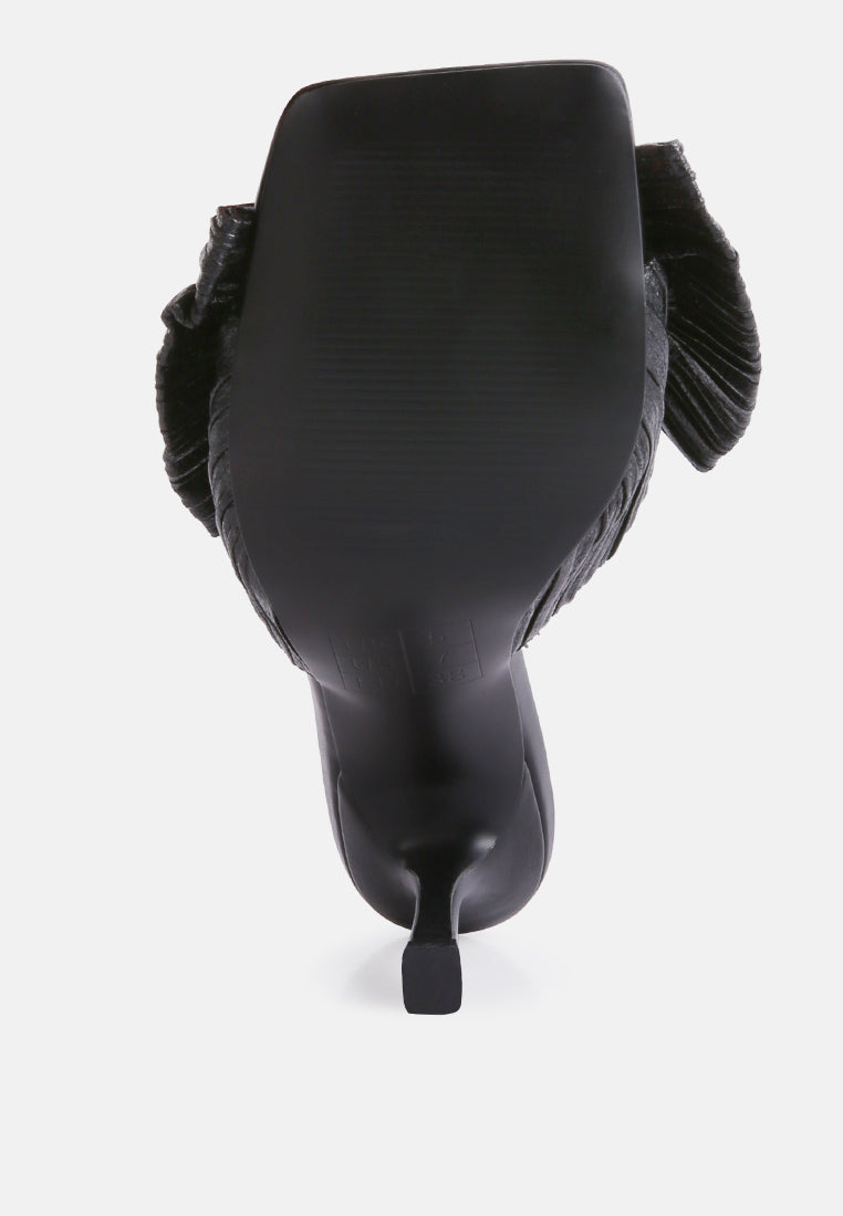 Schwarze hochhackige Slider-Sandalen mit Schleife